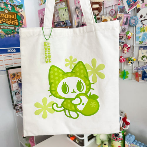 (pre-order) green apple kitty 🍏 tote bag w/ charm